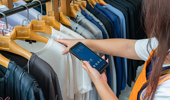 服装防伪新革命：RFID手持扫描器如何终结假货流通？