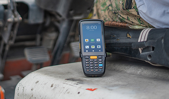 赋能绿色能源：PDA 手持终端推动新能源电池产业数字化转型